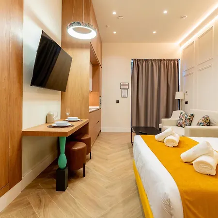 Apartamentos Alvarado 5 Seville Exterior photo