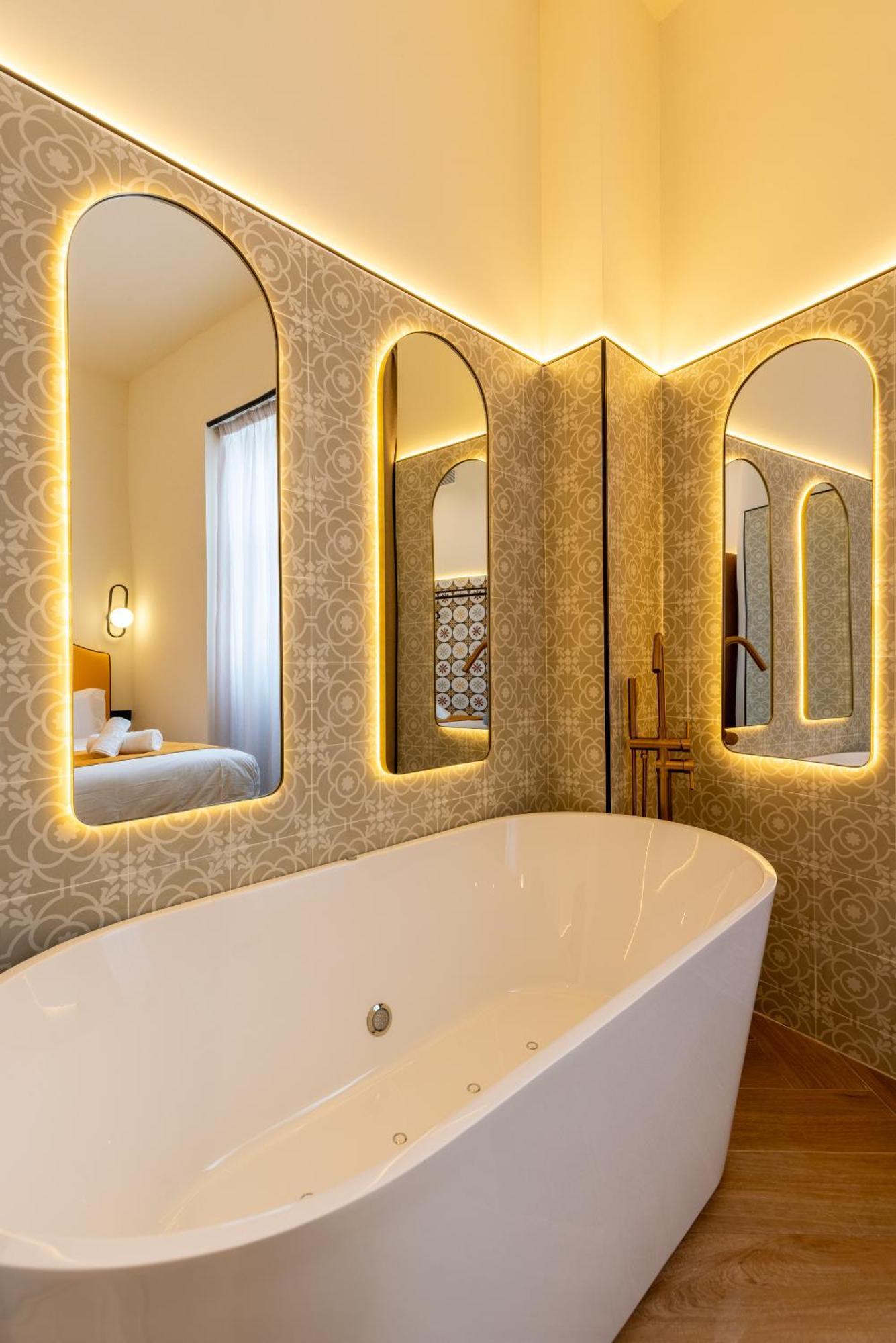 Alvarado 5 * Sevilla